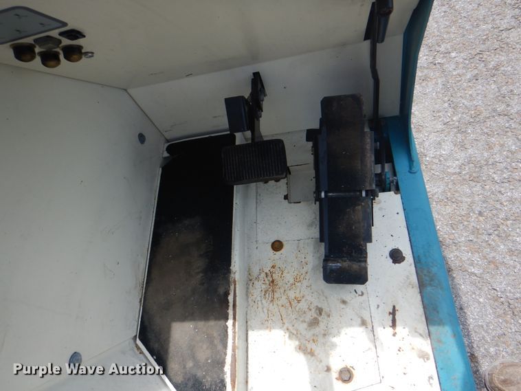 image for item DM3840 Tennant 6400  sweeper