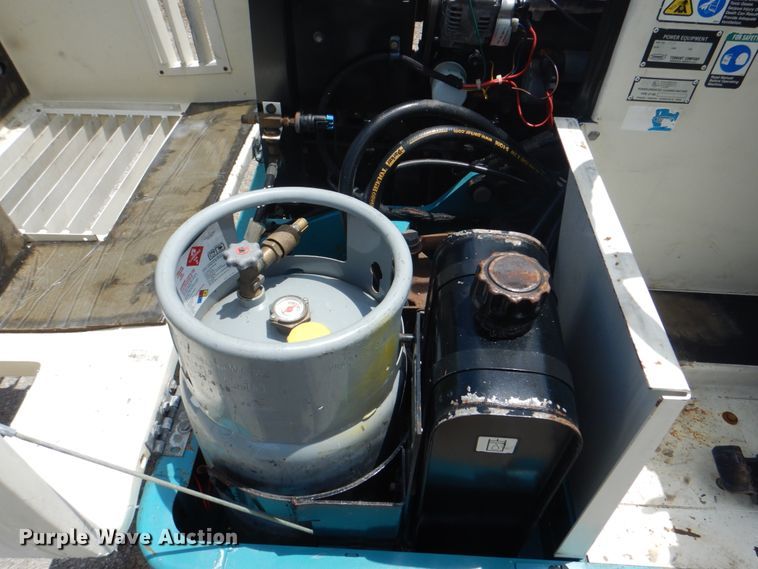 image for item DM3840 Tennant 6400  sweeper