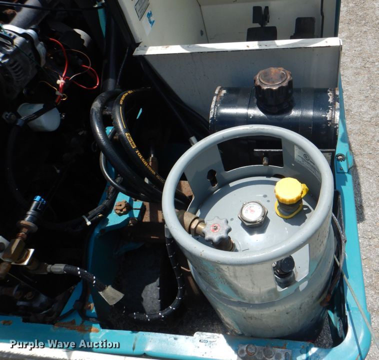 image for item DM3840 Tennant 6400  sweeper