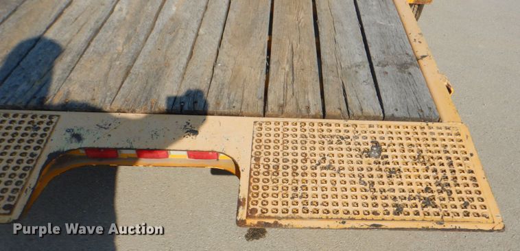 image for item DM3842 2006 Trail King TK10U  utility trailer