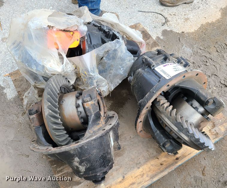 image for item DM8737 (3) differentials