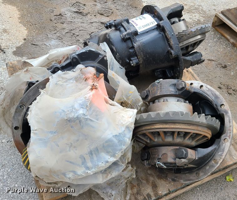 image for item DM8737 (3) differentials