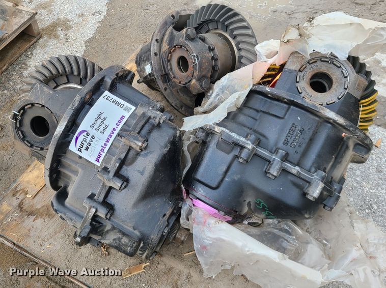 image for item DM8737 (3) differentials