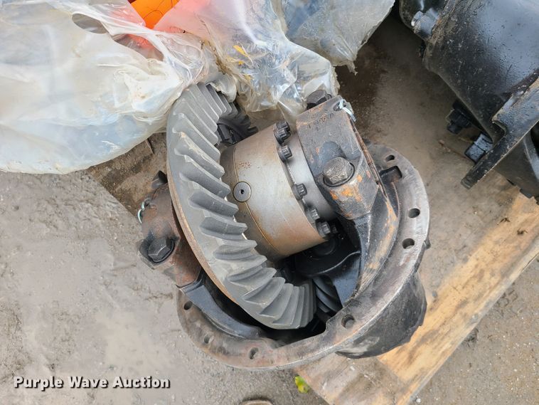 image for item DM8737 (3) differentials