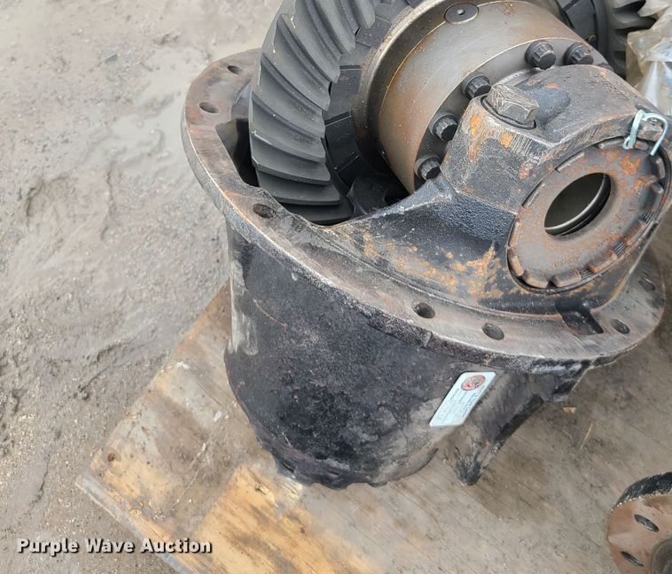 image for item DM8737 (3) differentials