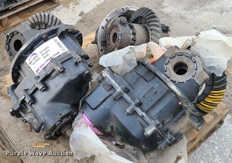 image for item DM8737 (3) differentials