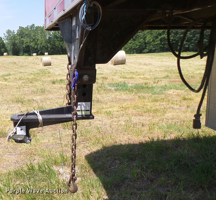 image for item DN6777 2003 Roadmaster Campmaster  toy hauler camper