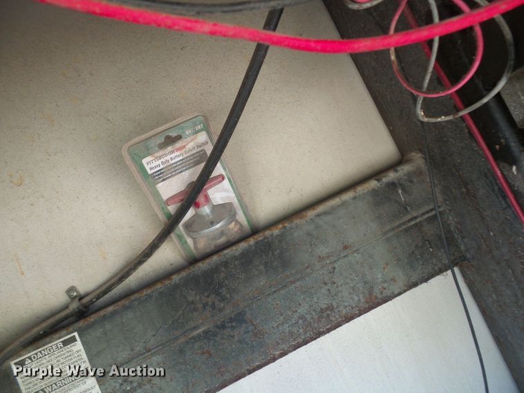 image for item DN6777 2003 Roadmaster Campmaster  toy hauler camper