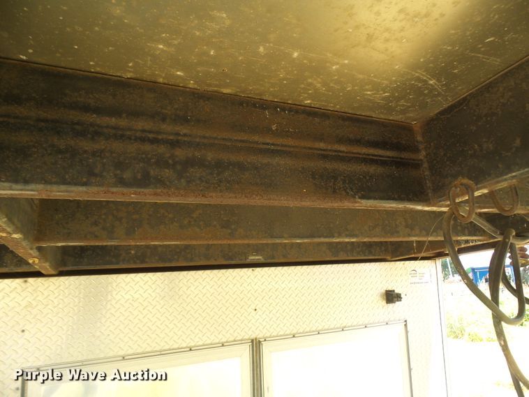 image for item DN6777 2003 Roadmaster Campmaster  toy hauler camper