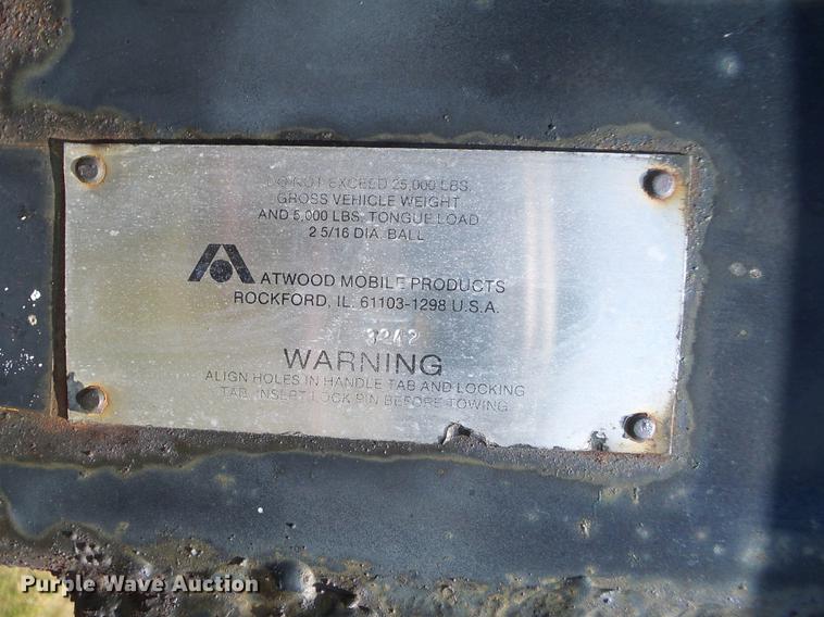 image for item DN6777 2003 Roadmaster Campmaster  toy hauler camper