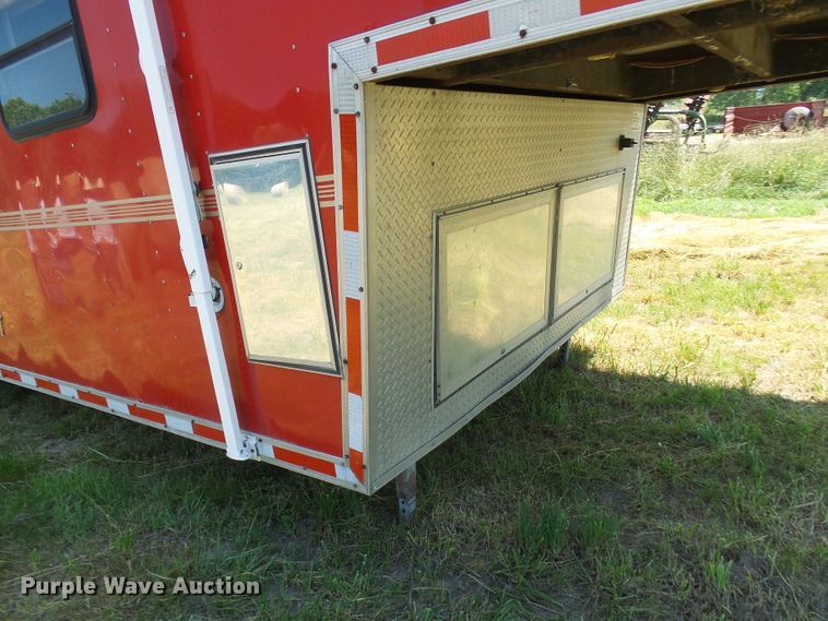 image for item DN6777 2003 Roadmaster Campmaster  toy hauler camper