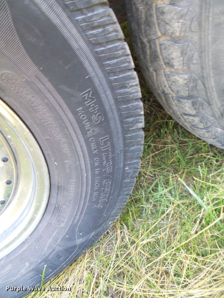 image for item DN6777 2003 Roadmaster Campmaster  toy hauler camper