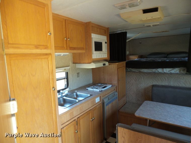 image for item DN6777 2003 Roadmaster Campmaster  toy hauler camper