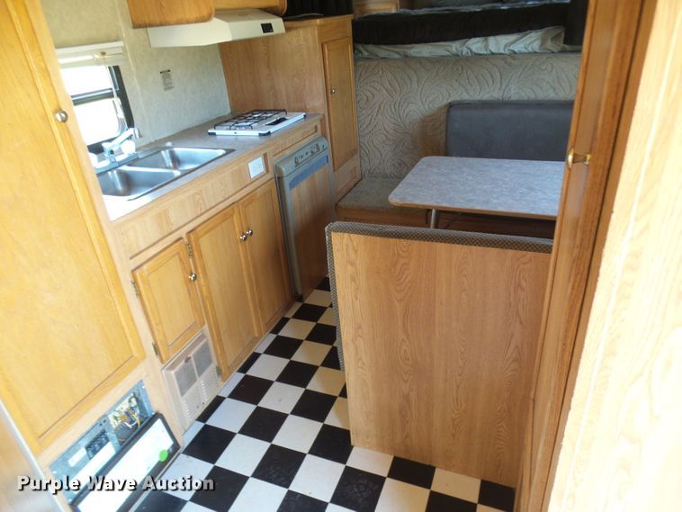 image for item DN6777 2003 Roadmaster Campmaster  toy hauler camper