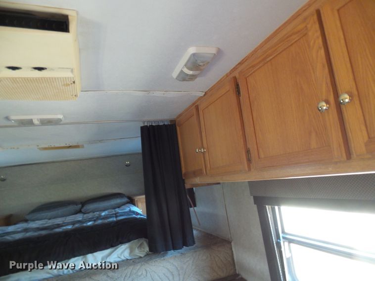 image for item DN6777 2003 Roadmaster Campmaster  toy hauler camper