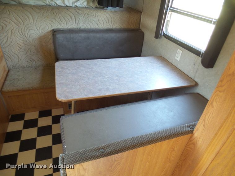 image for item DN6777 2003 Roadmaster Campmaster  toy hauler camper