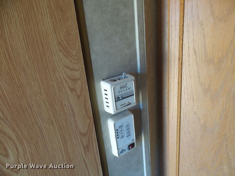 image for item DN6777 2003 Roadmaster Campmaster  toy hauler camper