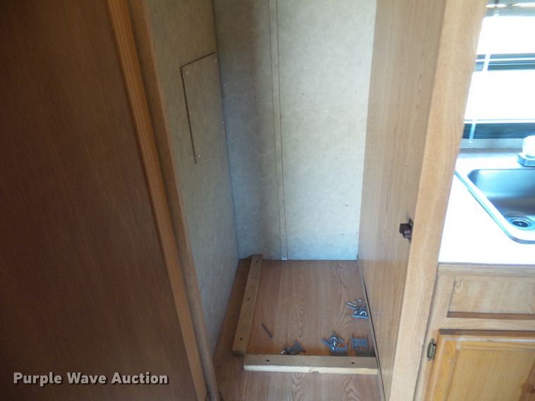 image for item DN6777 2003 Roadmaster Campmaster  toy hauler camper