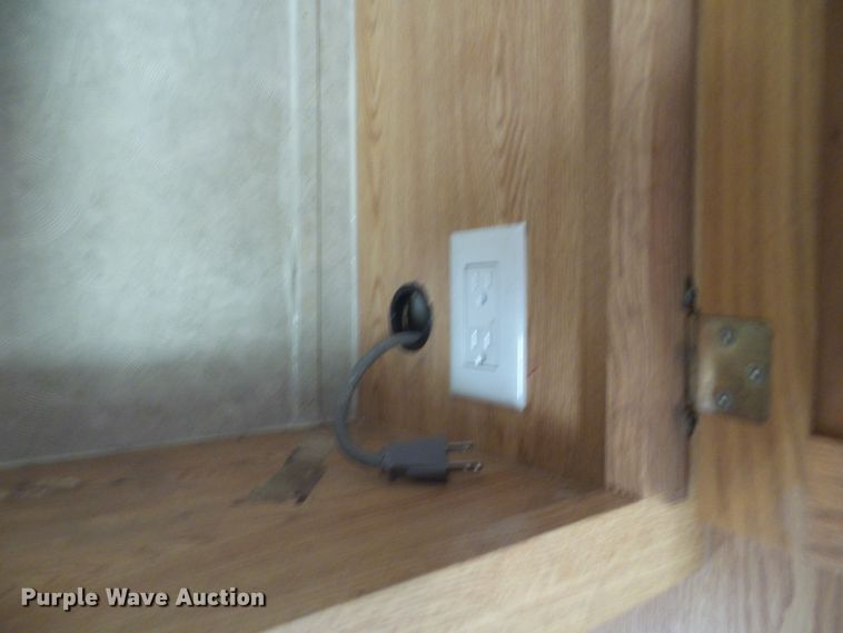 image for item DN6777 2003 Roadmaster Campmaster  toy hauler camper