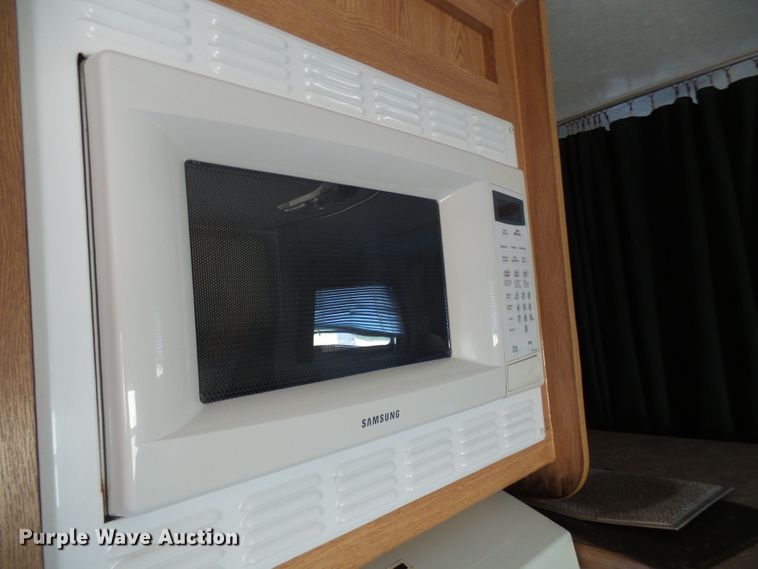 image for item DN6777 2003 Roadmaster Campmaster  toy hauler camper