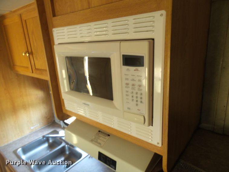 image for item DN6777 2003 Roadmaster Campmaster  toy hauler camper