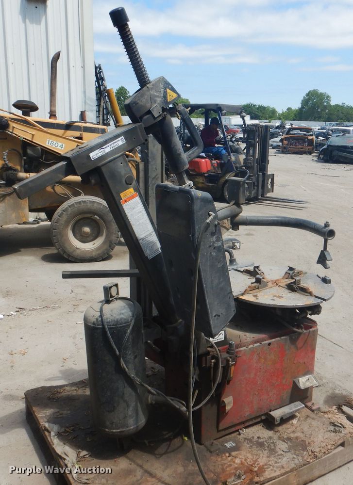 image for item FX9753 Snap On MH320  rim clamp tire machine