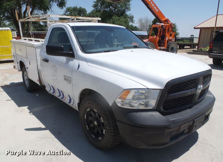 image for item GR9467 2013 Dodge Ram 1500  utility bed pickup truck