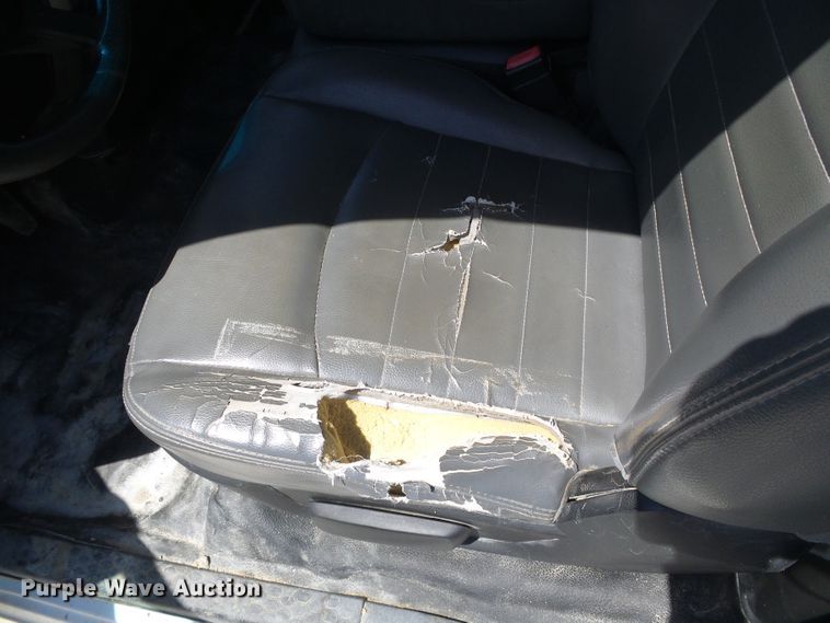 image for item GR9467 2013 Dodge Ram 1500  utility bed pickup truck