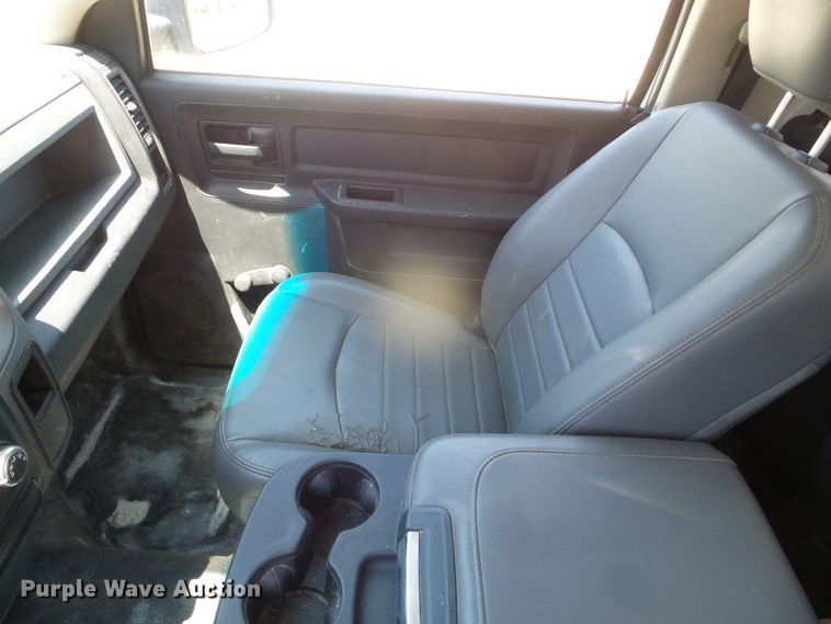 image for item GR9467 2013 Dodge Ram 1500  utility bed pickup truck