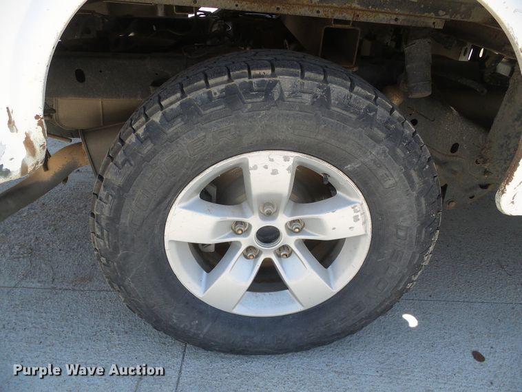 image for item GR9467 2013 Dodge Ram 1500  utility bed pickup truck