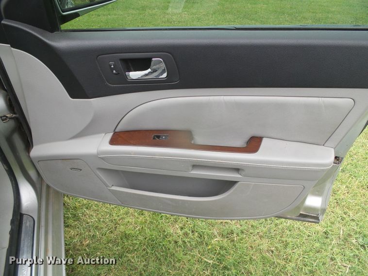 image for item GR9468 2005 Cadillac STS