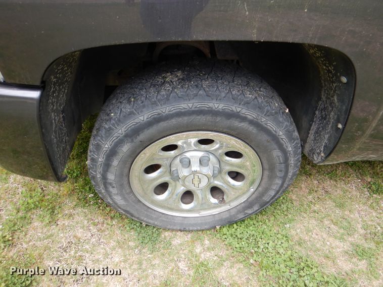 image for item HC9262 2010 Chevrolet Silverado 1500  Ext. Cab pickup truck