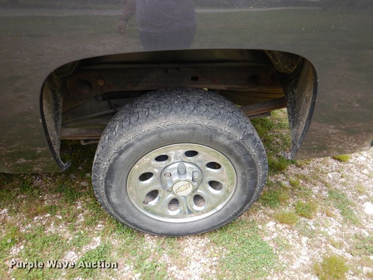 image for item HC9262 2010 Chevrolet Silverado 1500  Ext. Cab pickup truck