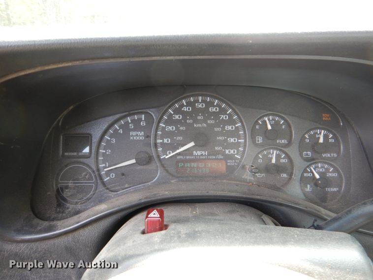 image for item HC9265 2002 GMC Sierra 2500HD  pickup truck