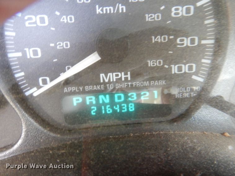 image for item HC9265 2002 GMC Sierra 2500HD  pickup truck