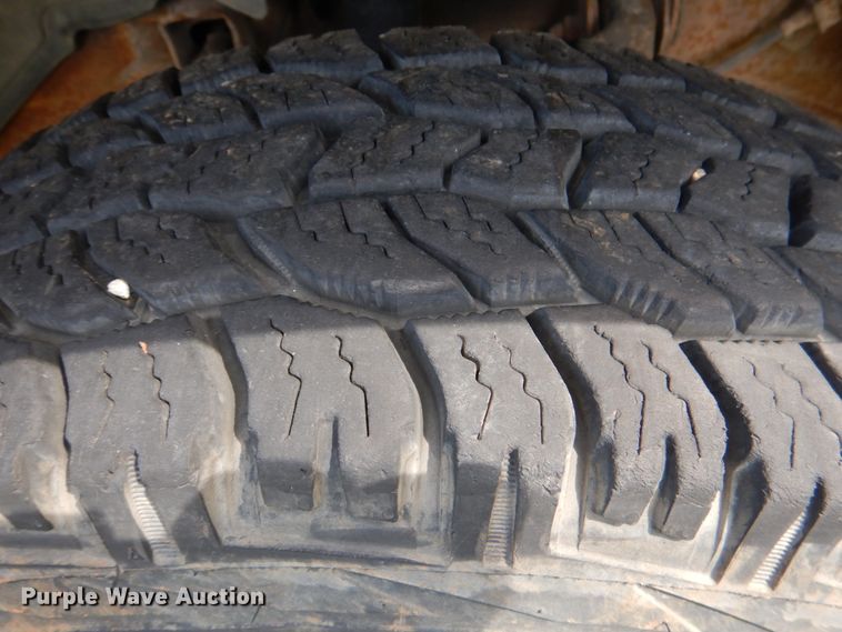 image for item HC9265 2002 GMC Sierra 2500HD  pickup truck