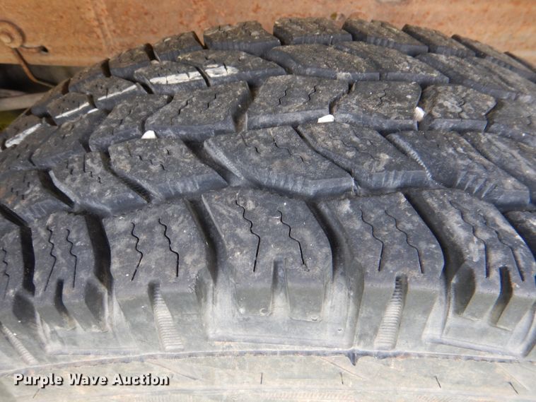 image for item HC9265 2002 GMC Sierra 2500HD  pickup truck