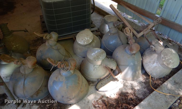 image for item HC9332 (12) holophane lights