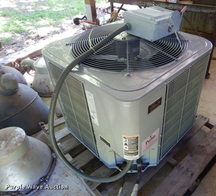 image for item HC9333 2010 Carrier  air conditioner