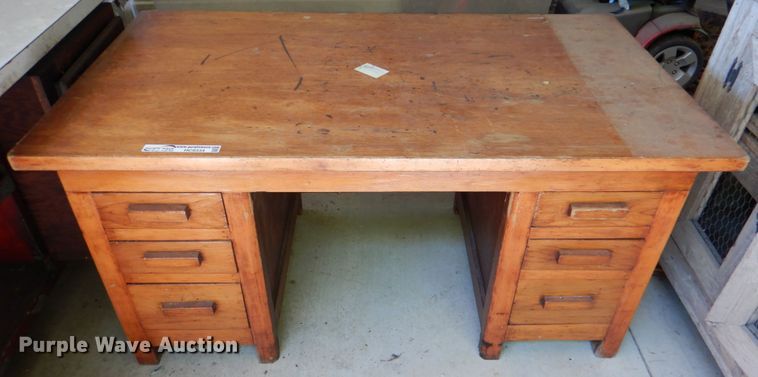 image for item HC9334 (2) desks