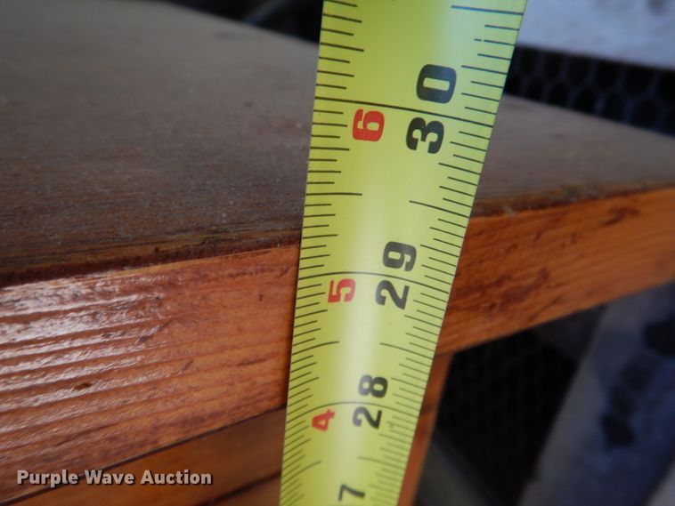 image for item HC9334 (2) desks