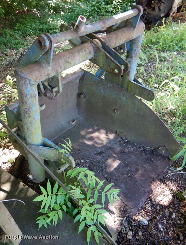 image for item HC9336 Ford 786  trip bucket