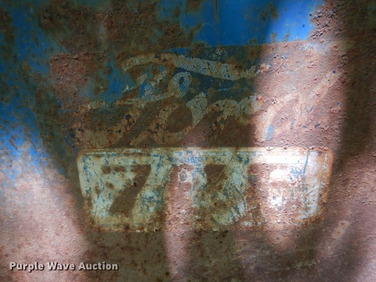 image for item HC9336 Ford 786  trip bucket