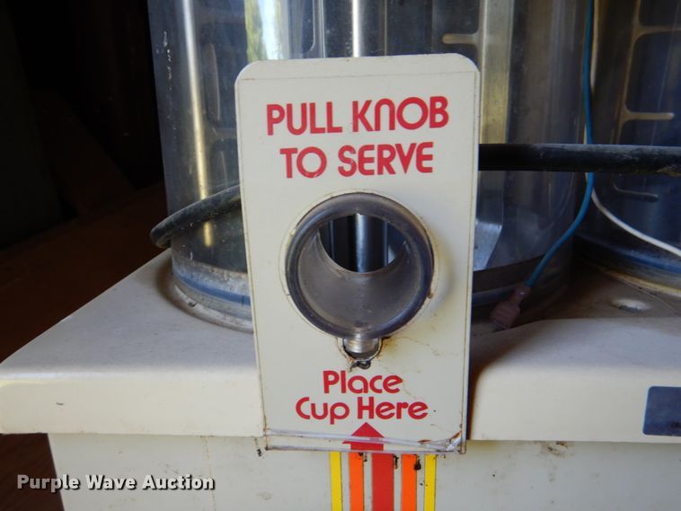 image for item HC9340 Chilly Willy  slushy maker