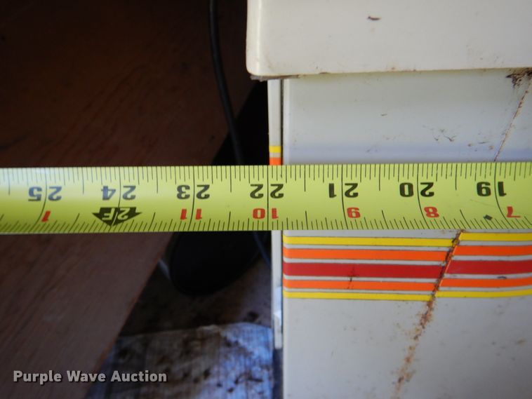 image for item HC9340 Chilly Willy  slushy maker