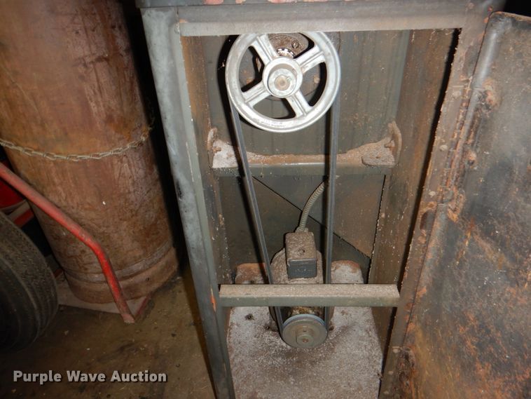 image for item HC9341 Boice Crane  band saw