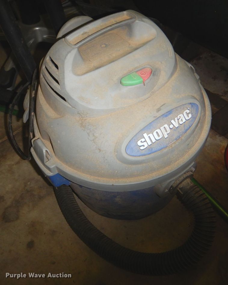 image for item HC9351 (2) wet/dry vacuums