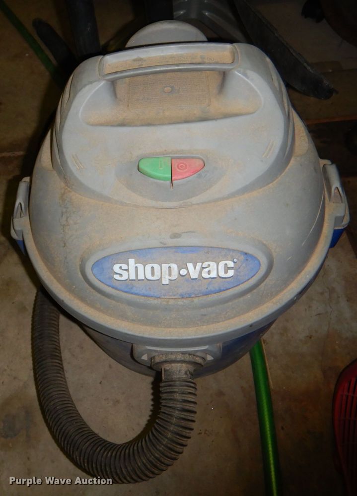 image for item HC9351 (2) wet/dry vacuums