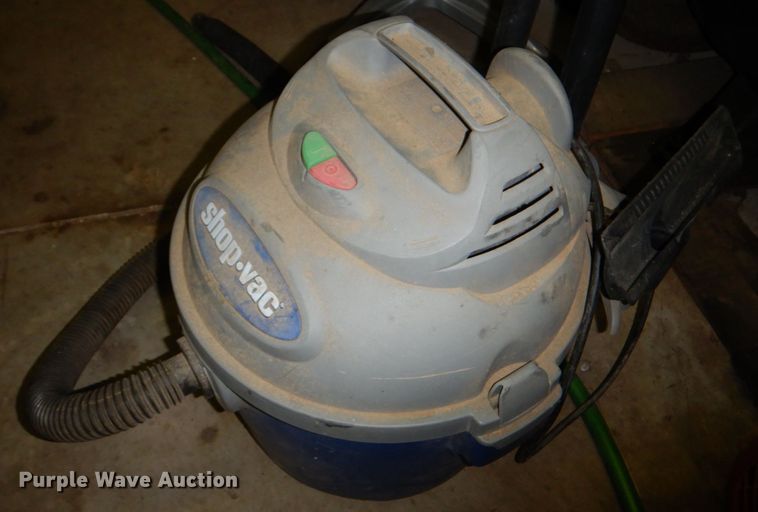 image for item HC9351 (2) wet/dry vacuums