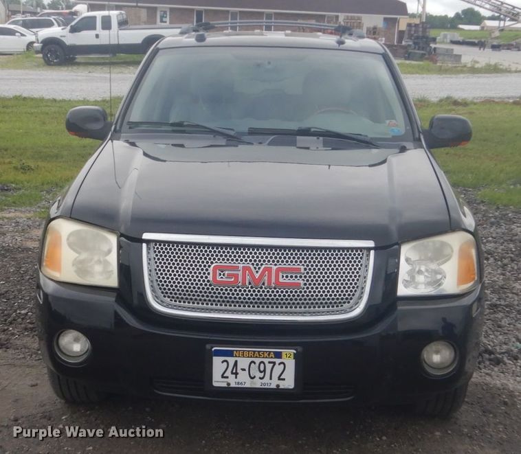 image for item HI9911 2005 GMC Envoy Denali  SUV